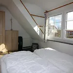 Im Reihenhaus, Friedrichskoog-spitze * Friedrichskoog-Spitze